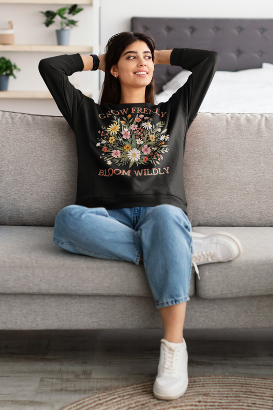 Women's Classic T-Shirt JAFRI SERVAT FASHION
